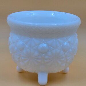 L E Smith Daisy and Button Milk Glass Kettle Candleholder Vintage